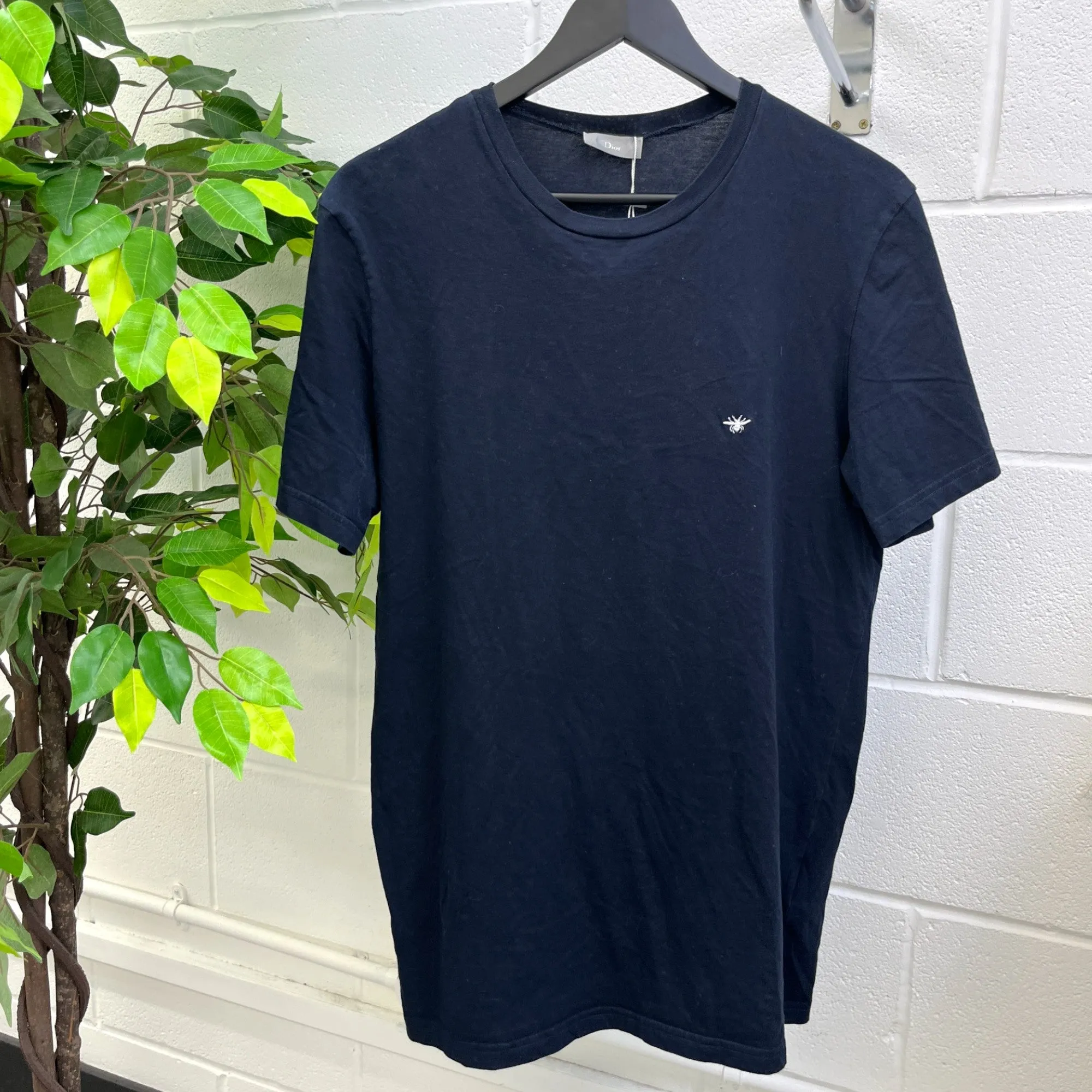 Men's Embroidered Bee T-Shirt Navy Size L